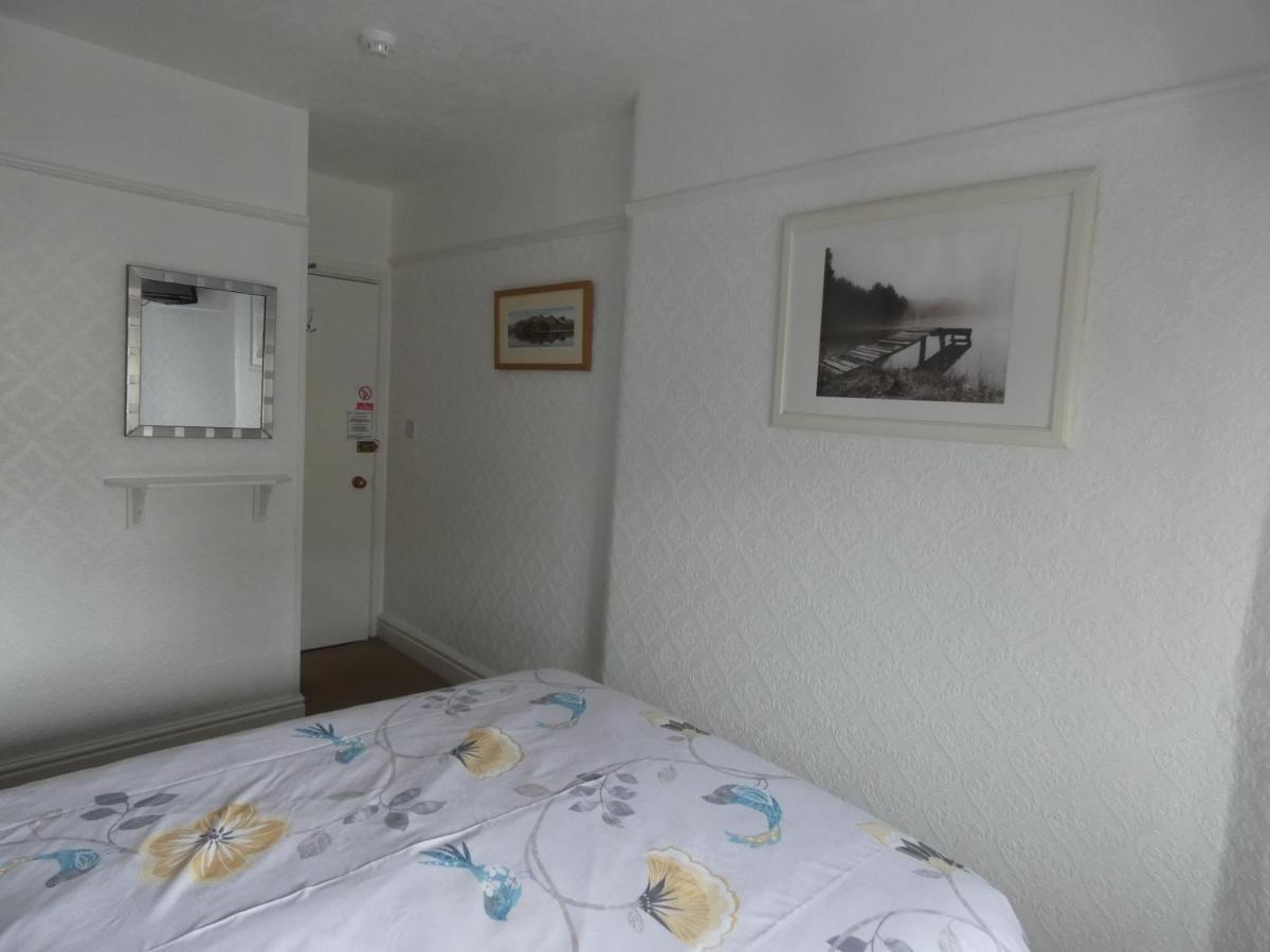 White Rose Hotel Windermere Bagian luar foto