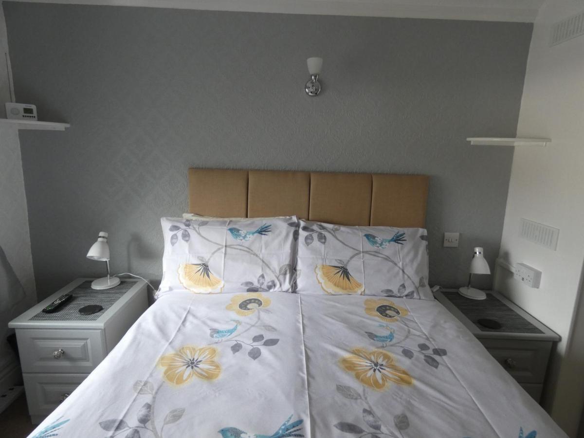 White Rose Hotel Windermere Bagian luar foto