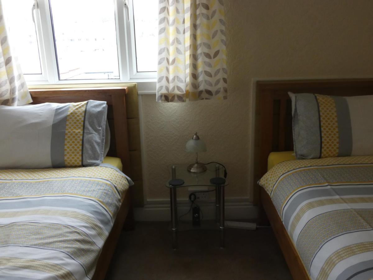White Rose Hotel Windermere Bagian luar foto