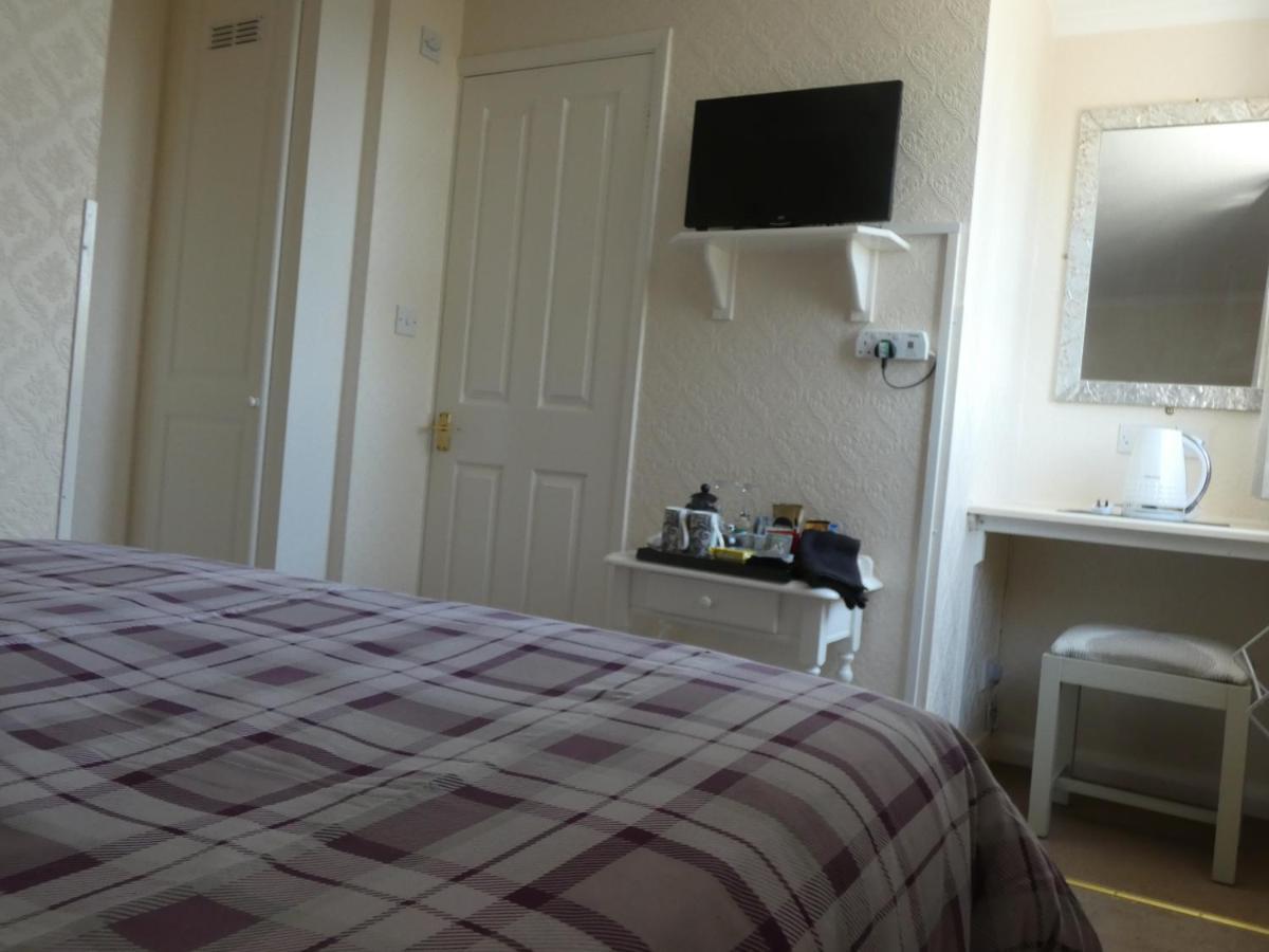 White Rose Hotel Windermere Bagian luar foto