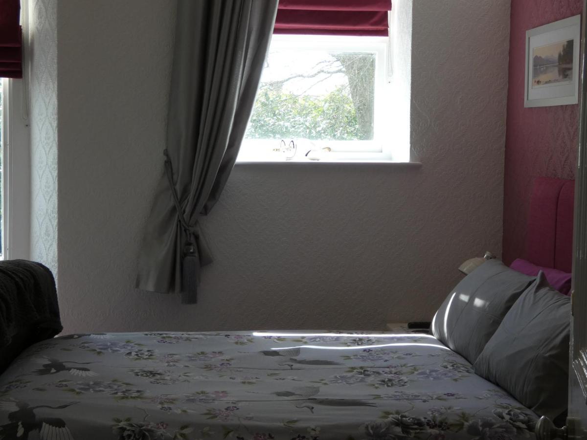 White Rose Hotel Windermere Bagian luar foto