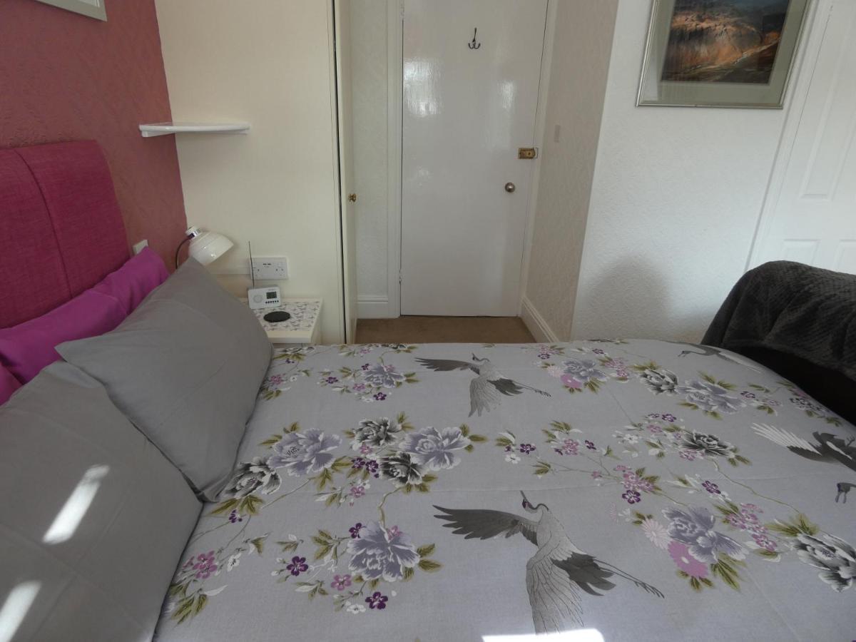 White Rose Hotel Windermere Bagian luar foto