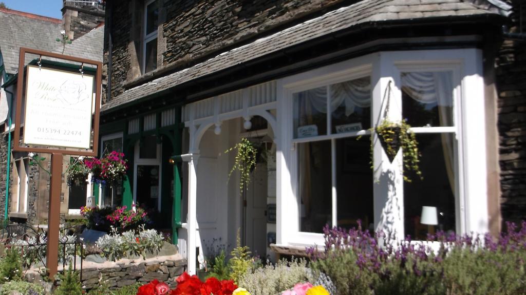 White Rose Hotel Windermere Bagian luar foto